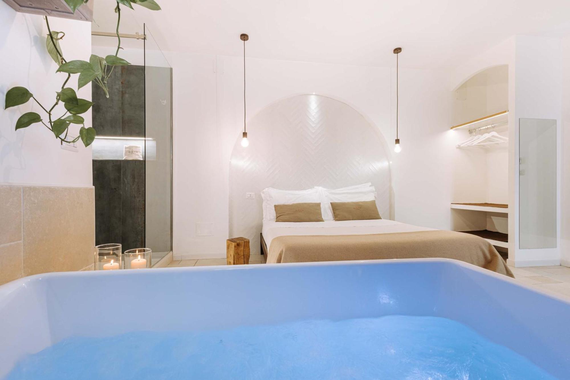Dirium - Exclusive Rooms Monopoli Buitenkant foto